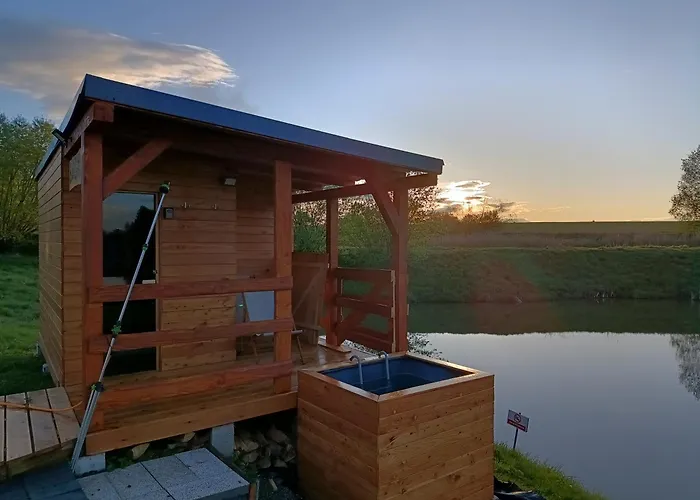 Chalet Brzezowka Nad Stawami *